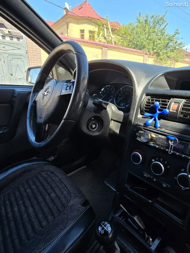 Opel Astra G 2009 · 1.6 MT