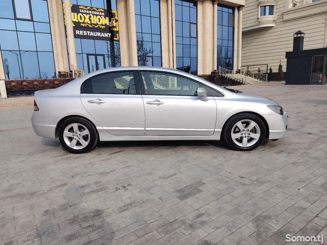 Honda Civic 2010 · 2.0 AT