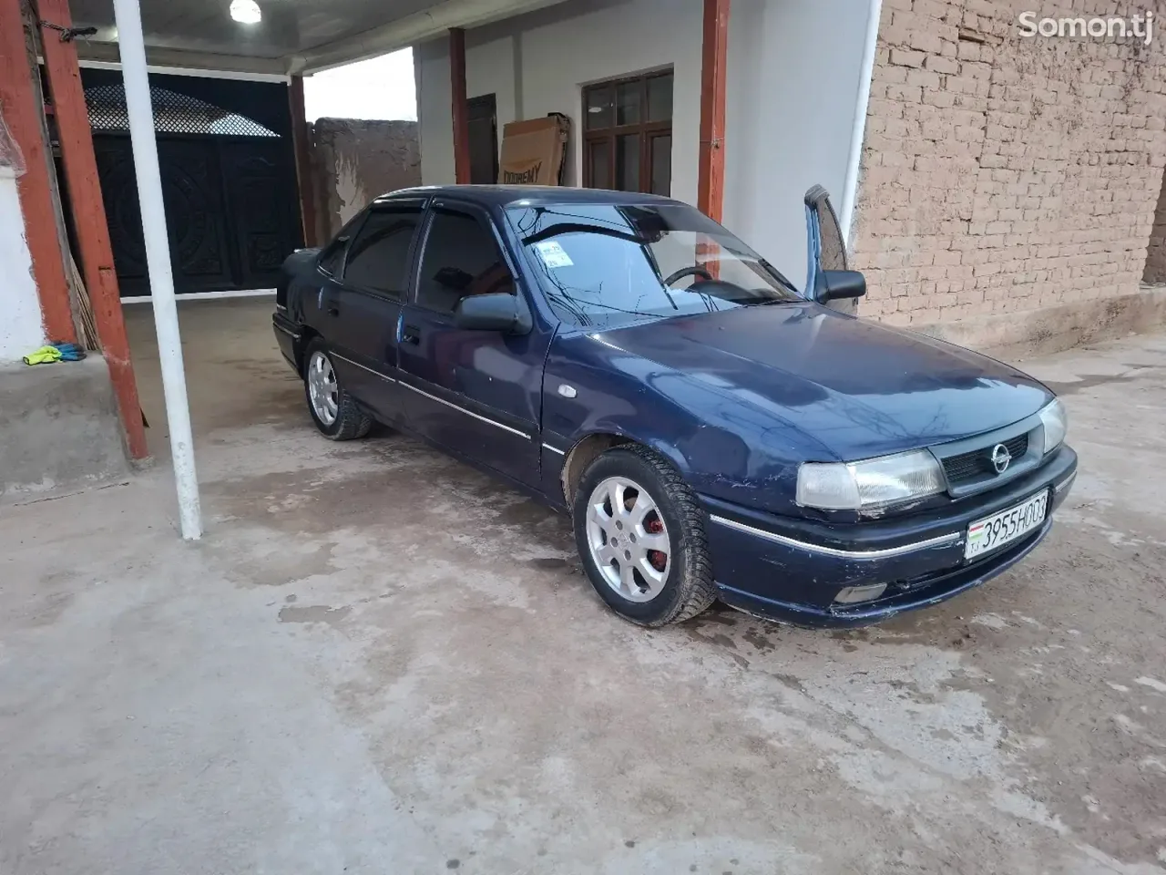 Opel Vectra A 1993 · 1.8 MT