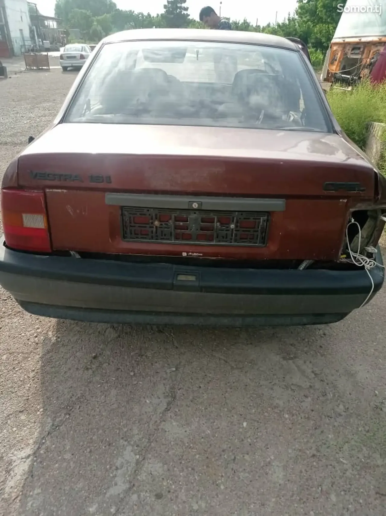Opel Vectra A 1992 · 1.6 MT