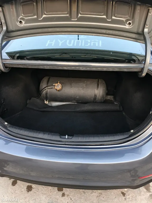 Hyundai Solaris 2019 · 1.6 AT