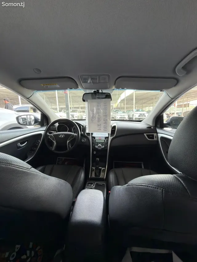 Hyundai i30 2015 · 1.6 AT
