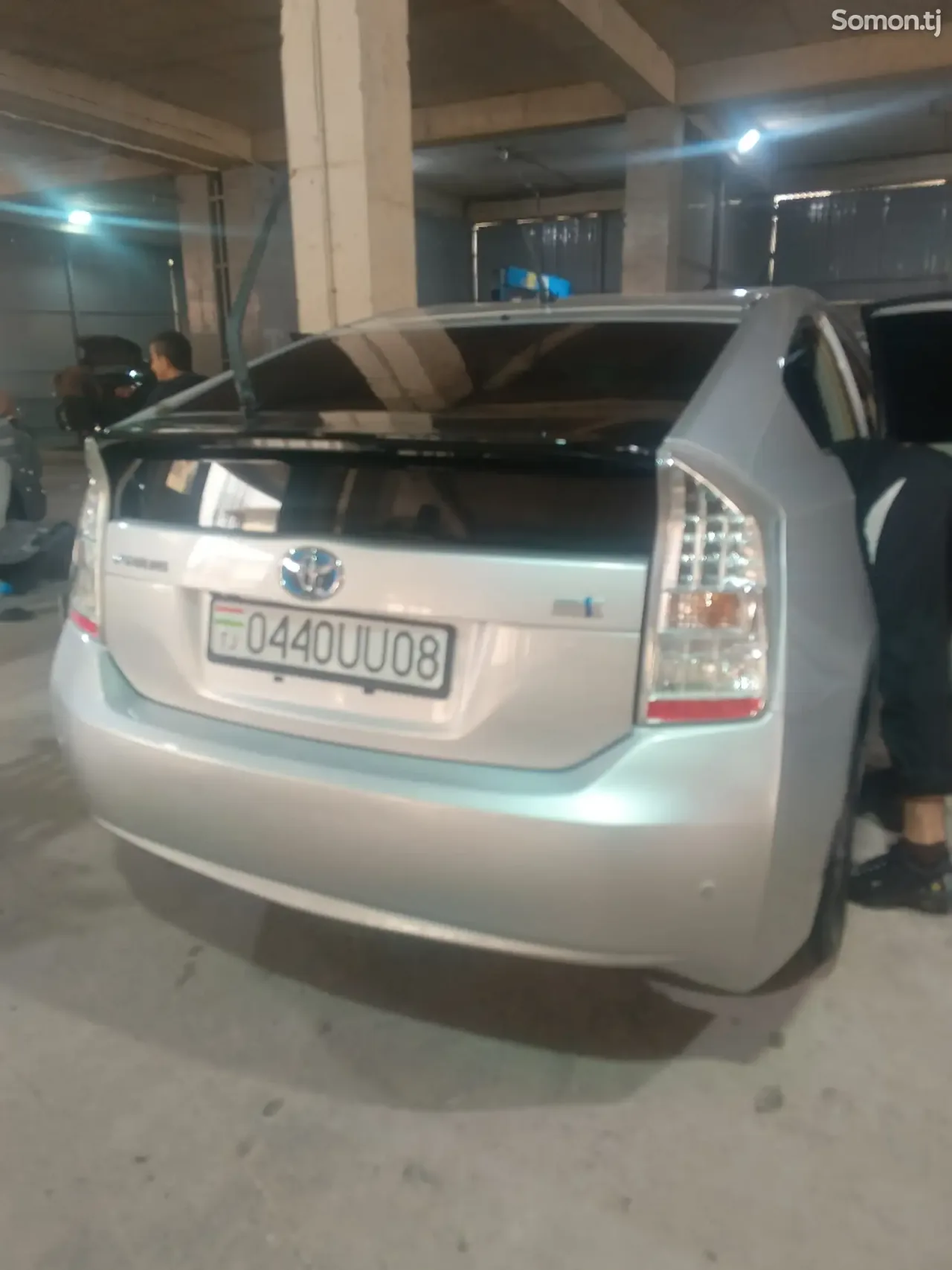 Toyota Prius 2011 · 1.6 AMT