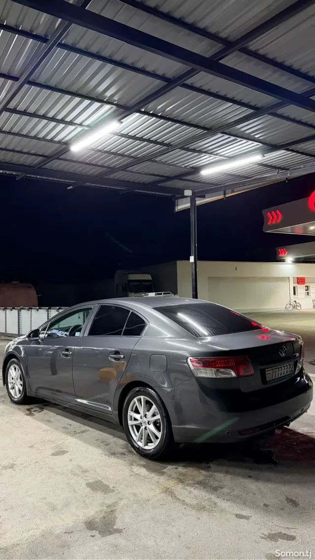 Toyota Avensis 2011 · 1.8 AT