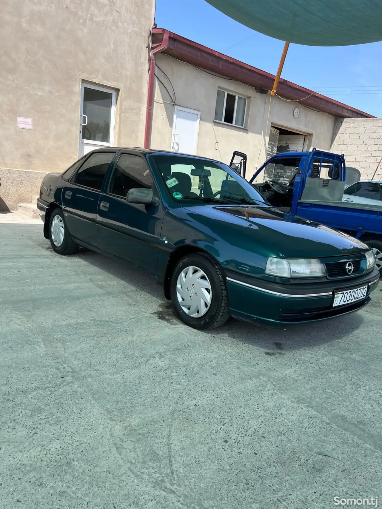 Opel Vectra A 1995 · 1.6 MT
