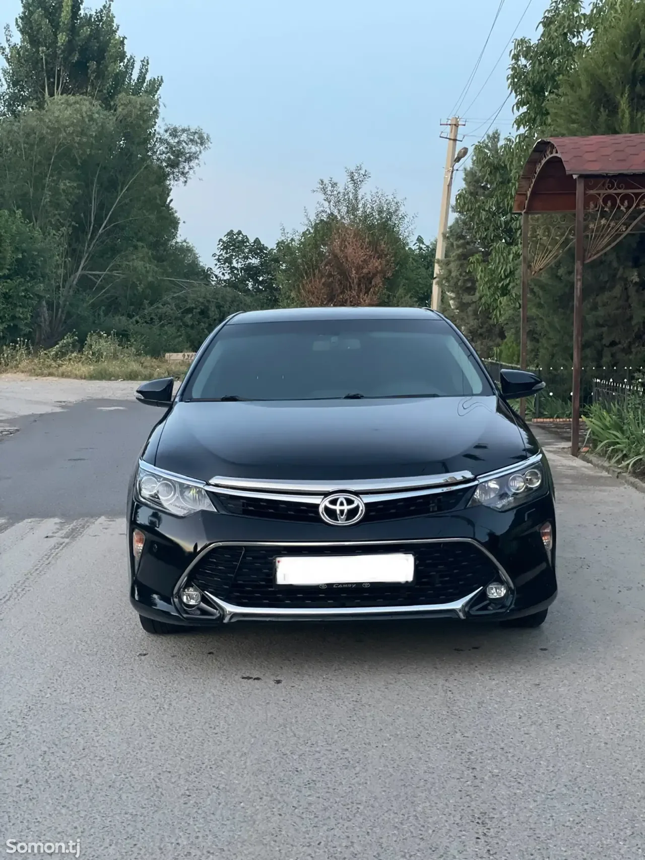 Toyota Camry 2016 · 2.5 AT