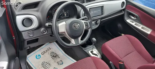 Toyota Vitz 2014 · 1.3 AT