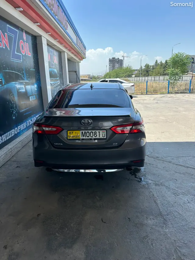 Toyota Camry 2018 · 2.5 AT