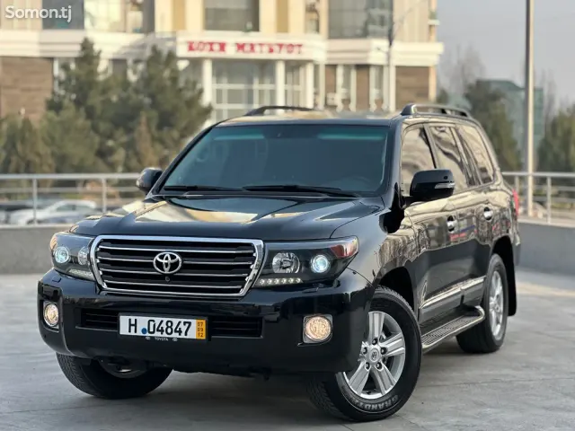 Toyota Land Cruiser 2015 · 4.5 AT