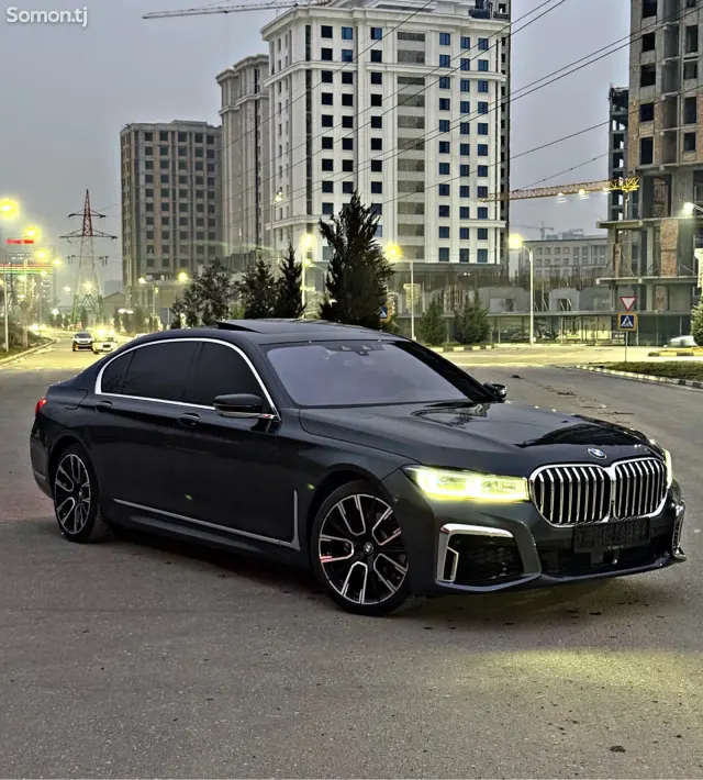 BMW 7 series 2017 · 3.0 AT