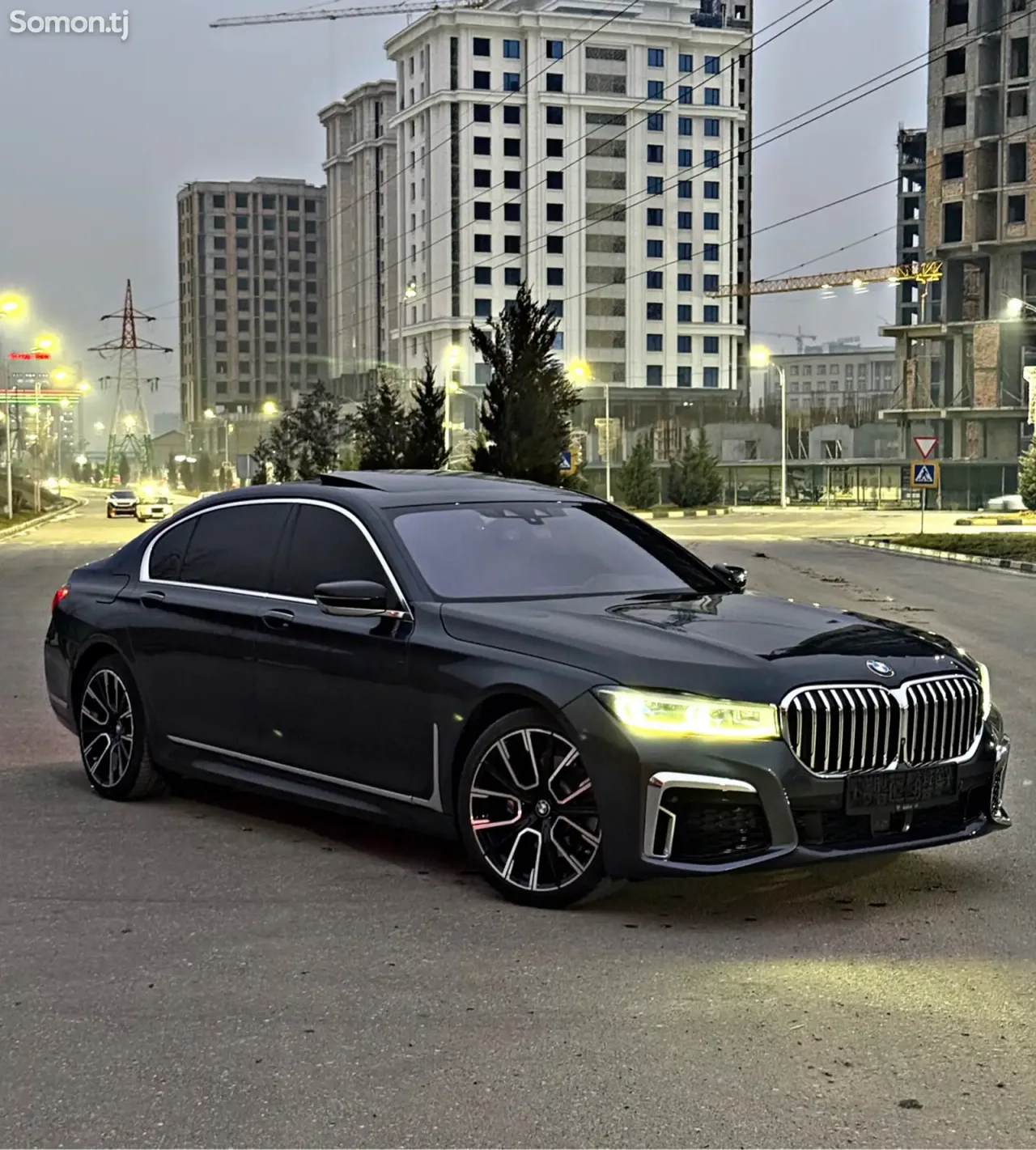 BMW 7 series 2017 · 3.0 AT