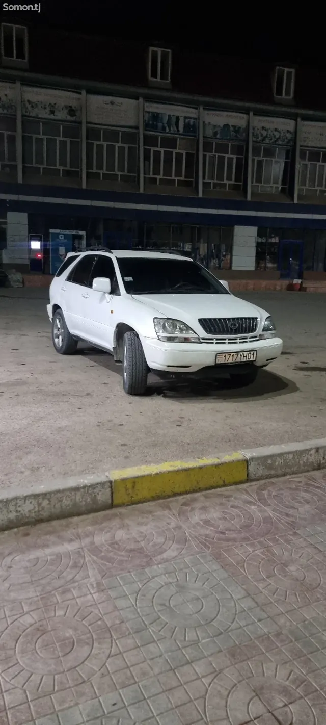 Lexus RX series 1999 · 3.3 AT