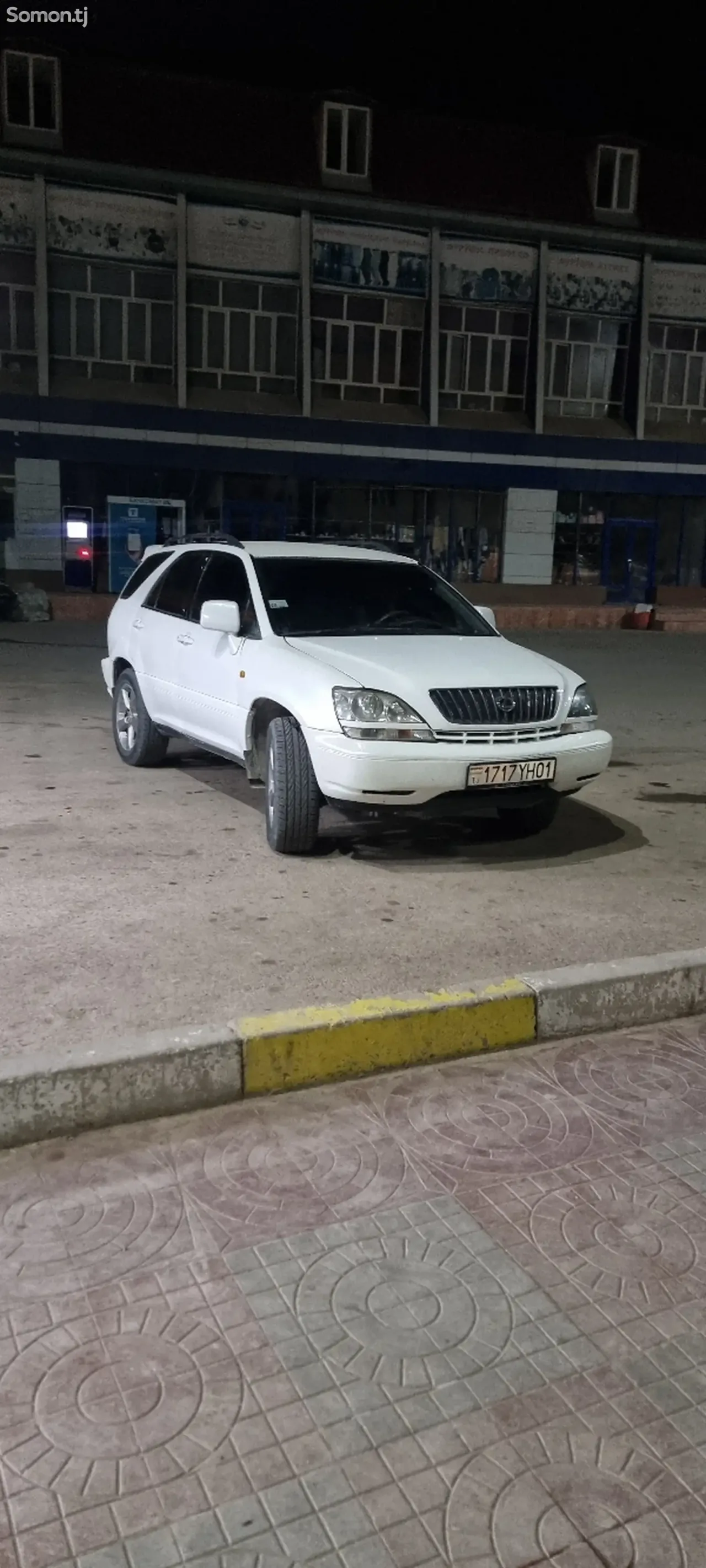 Lexus RX series 1999 · 3.3 AT