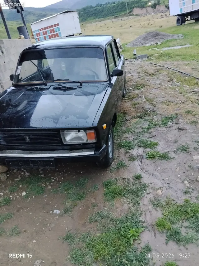 Lada (ВАЗ) 2105 2000 · 1.3 MT