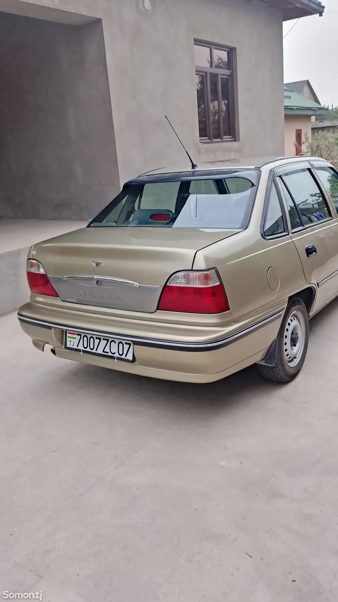 Daewoo Nexia 2008 · MT