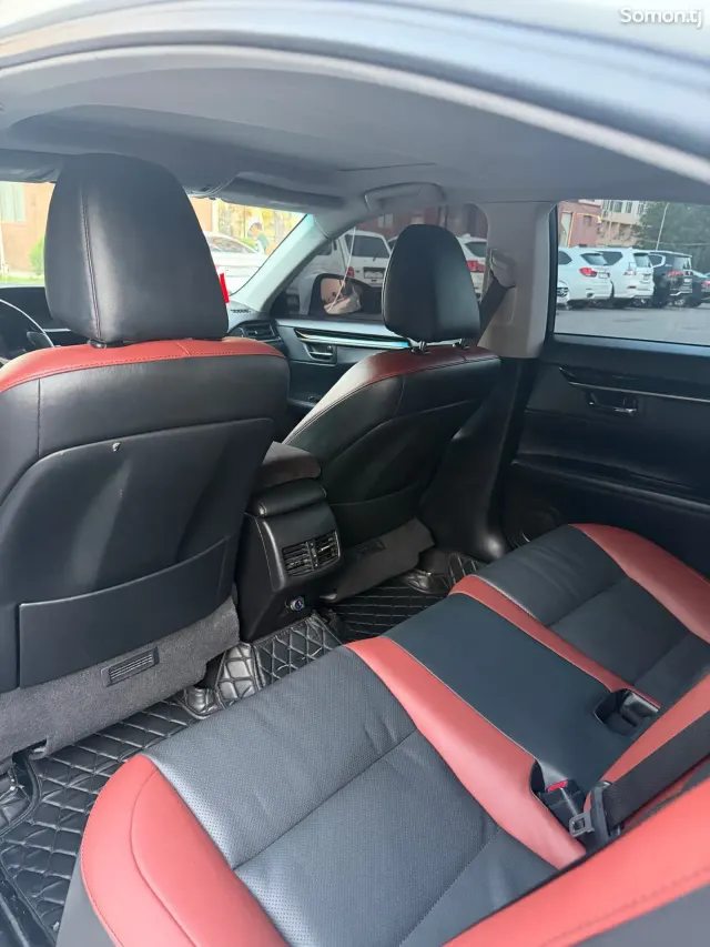 Lexus ES series 2014 · 3.5 AT