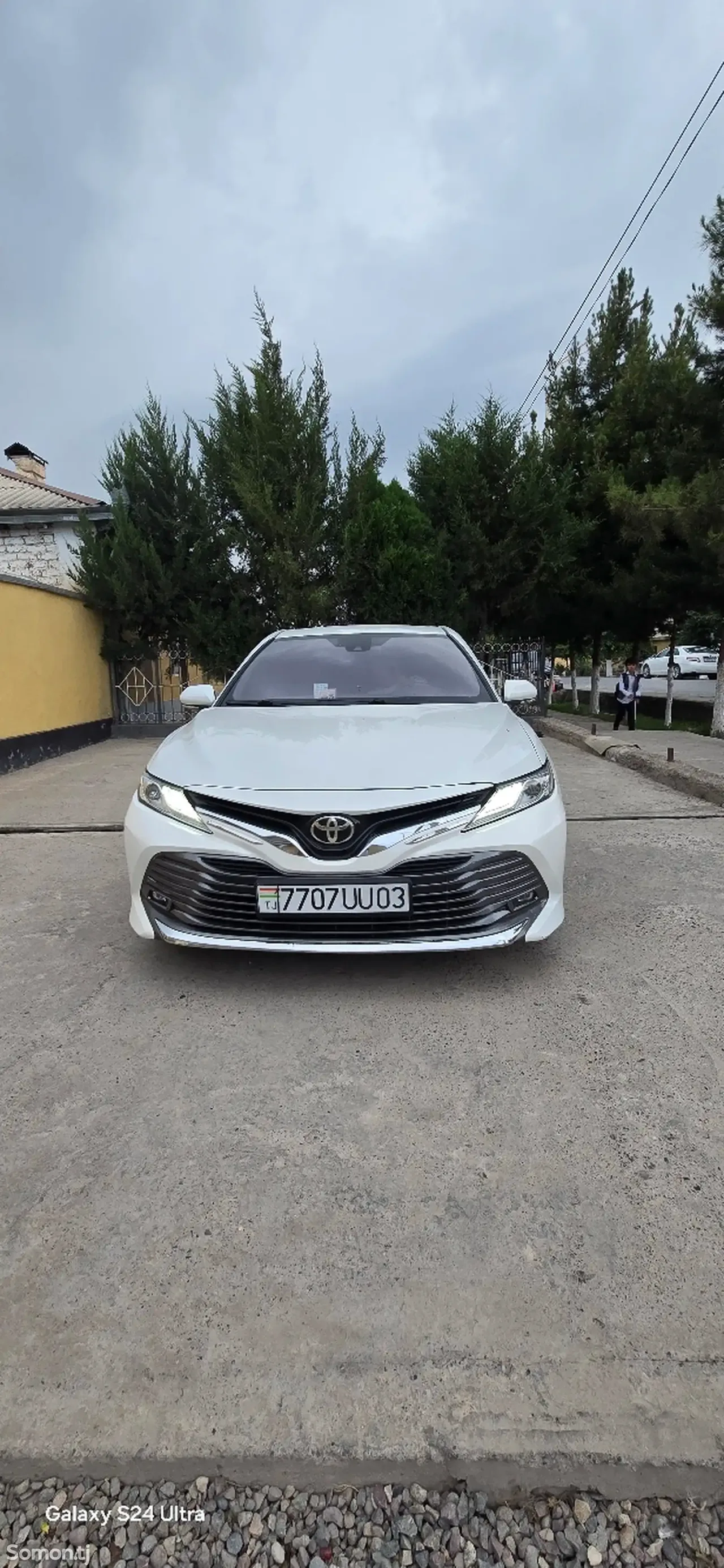 Toyota Camry 2018 · 2.5 AT