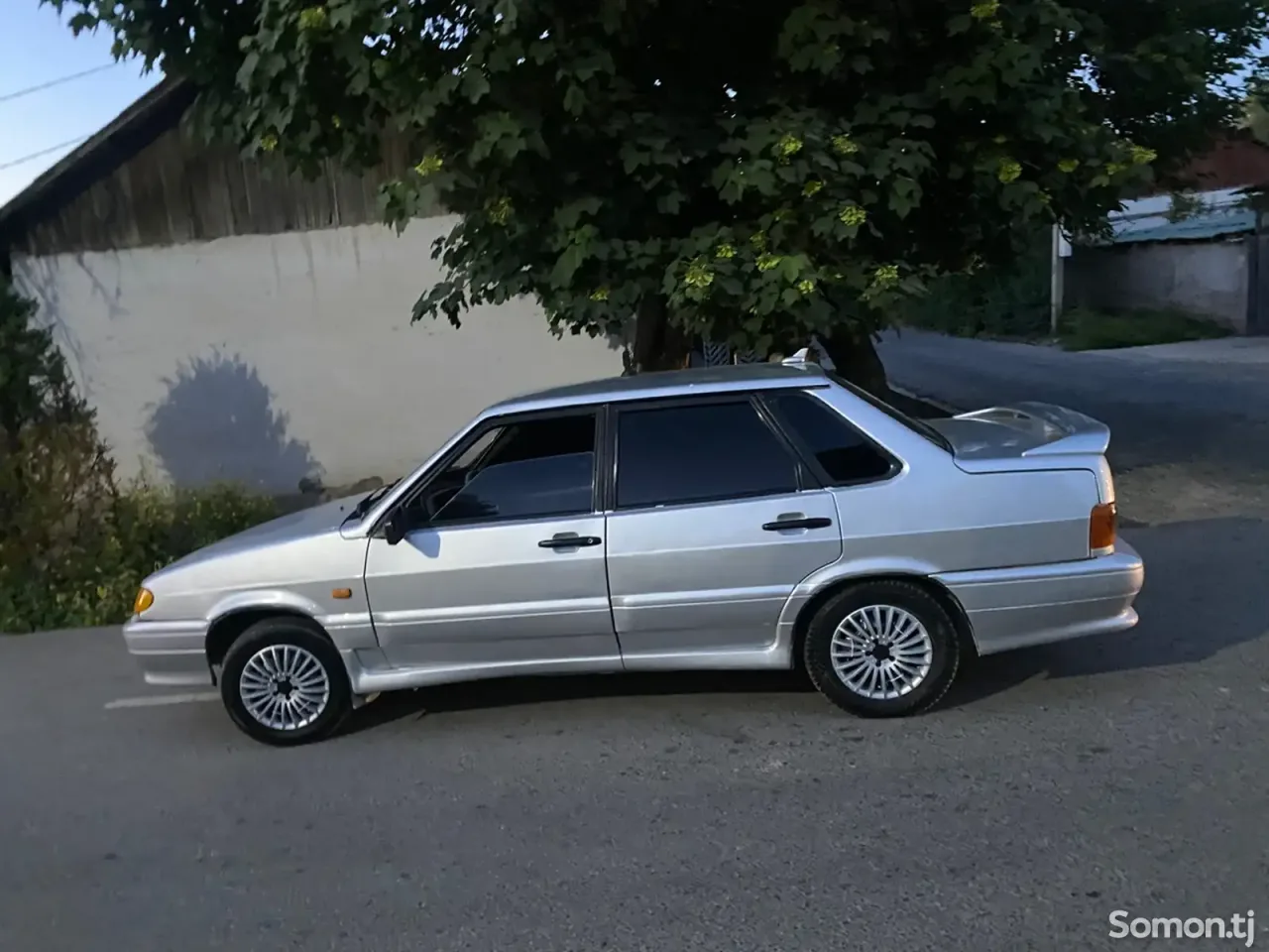 Lada (ВАЗ) 2115 2004 · 1.6 MT