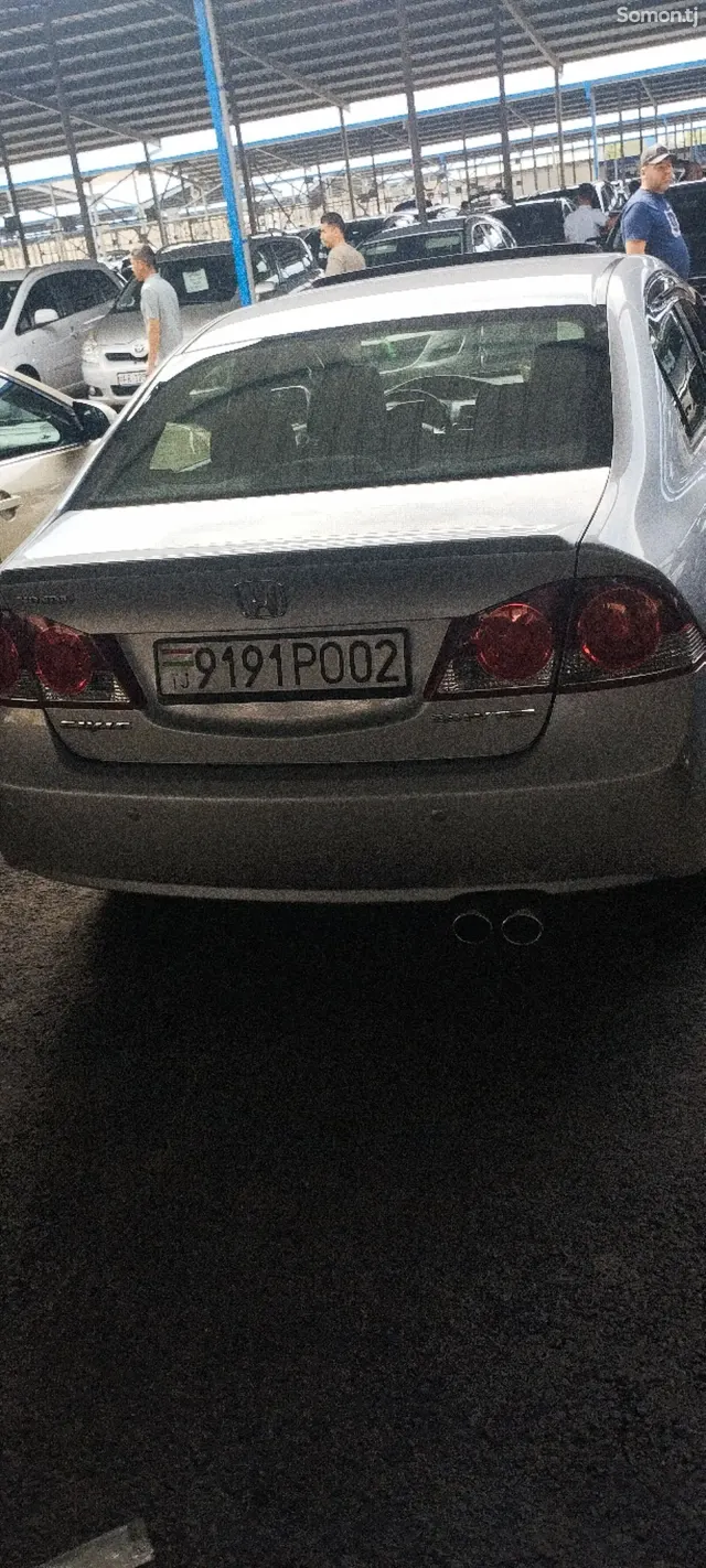 Honda Civic 2007 · 2.0 AT