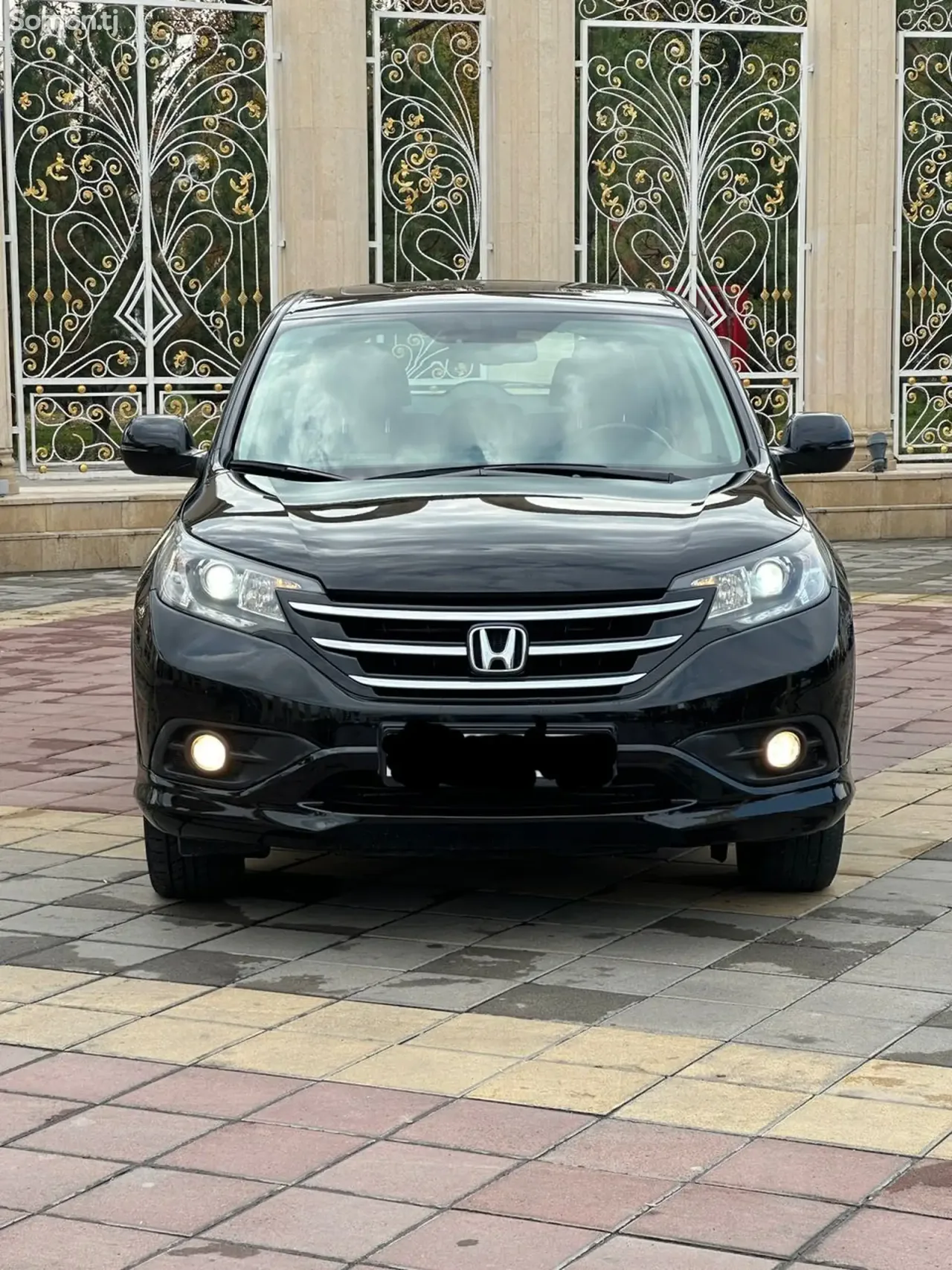 Honda CR-V 2012 · 2.4 AT