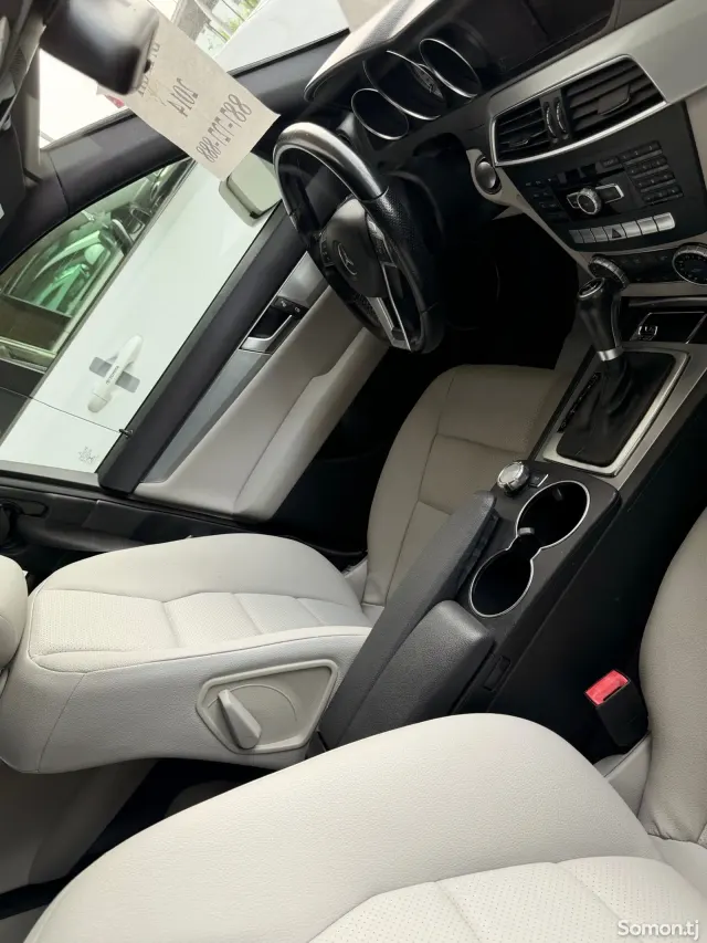 Mercedes-Benz C class 2014 · 2.5 AT