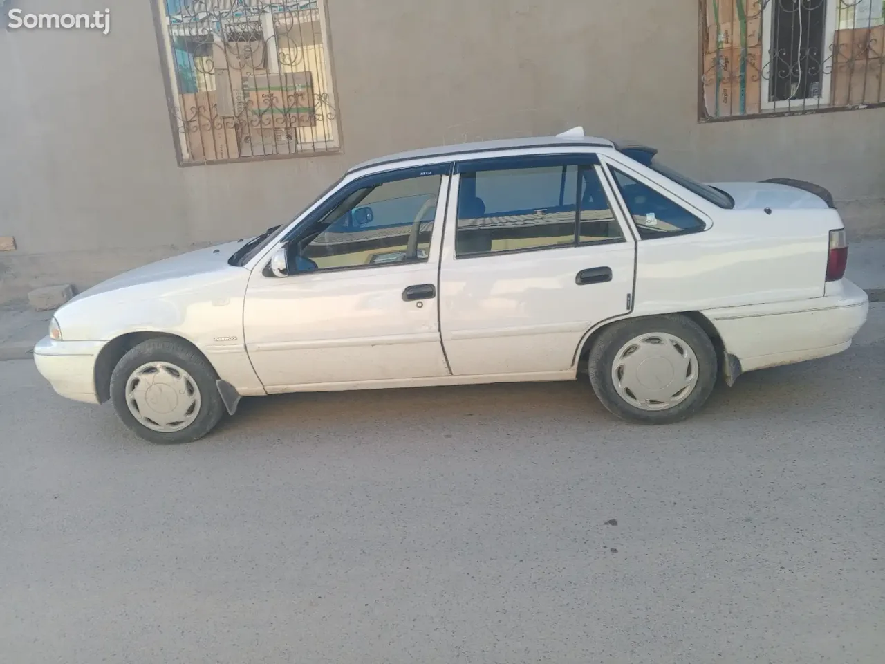 Daewoo Nexia 1994 · 1.6 MT