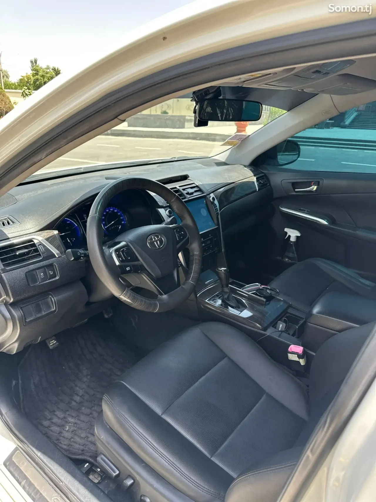 Toyota Camry 2017 · 2.5 AT