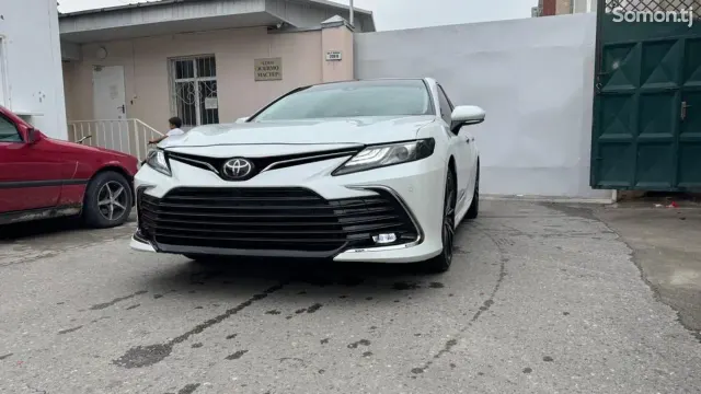 Toyota Camry 2018 · 3.5 AT