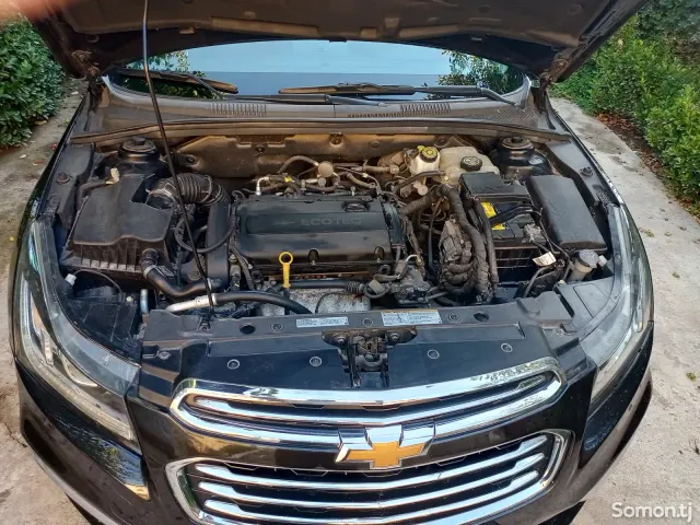 Chevrolet Cruze 2015 · 1.8 AT