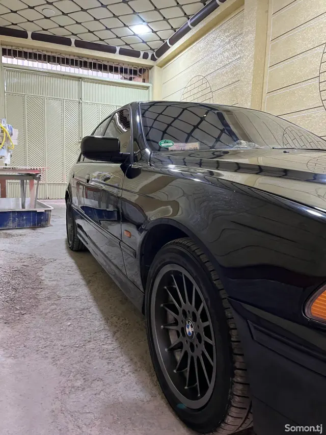 BMW 5 series 2001 · 3.0 AT
