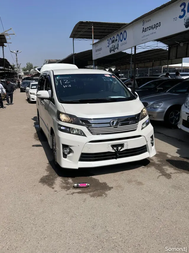 Toyota Vellfire 2014 · 2.4 AT
