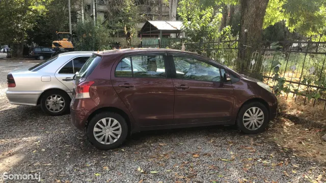 Toyota Vitz 2009 · 1.3 AT