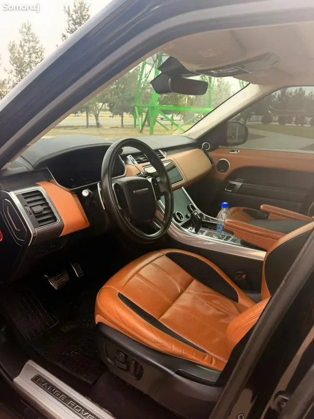 Land Rover Range Rover Sport 2019 · 3.0 AT