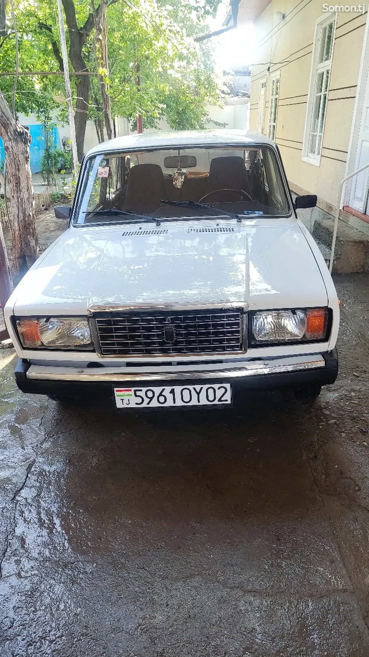 Lada (ВАЗ) 2107 2000 · 1.6 MT