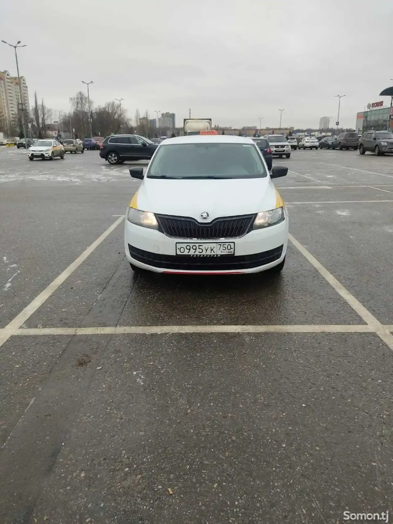 Skoda Rapid 2015 · 1.6 MT