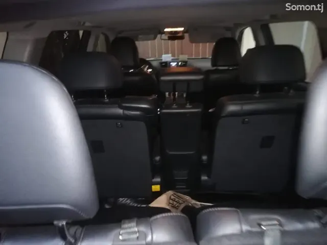 Toyota Highlander 2012 · 3.5 AT