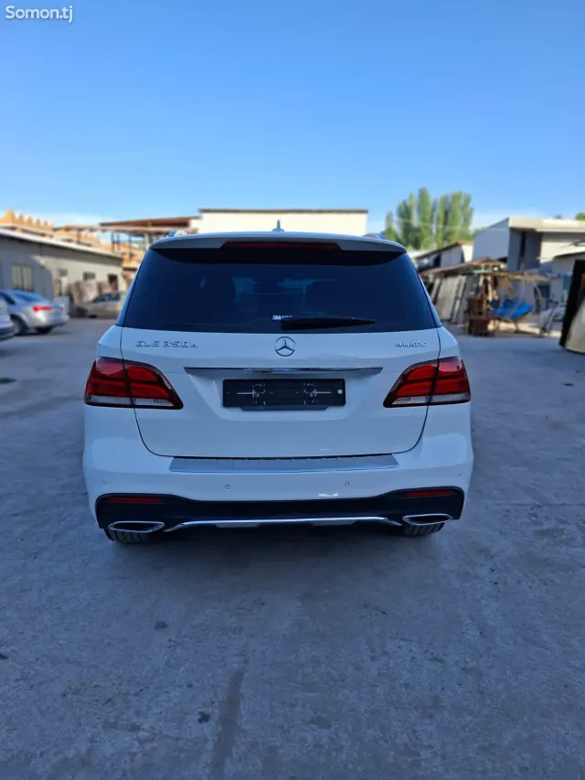 Mercedes-Benz GLE class 2016 · 3.0 AT