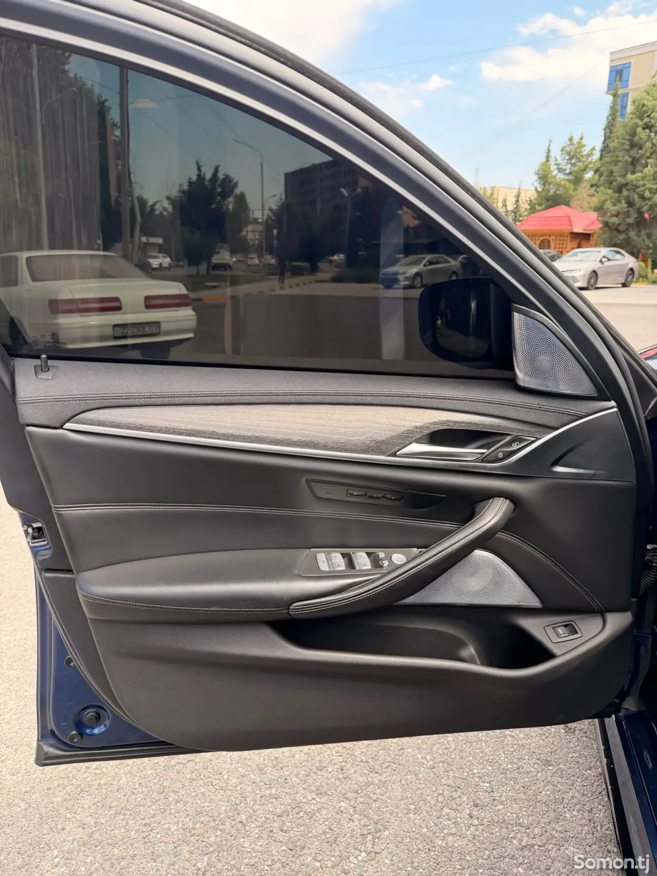 BMW 5 series 2022 · 3.0 AT