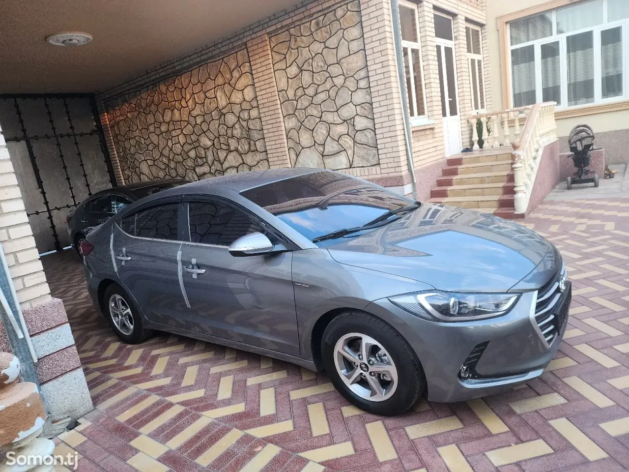 Hyundai Avante 2016 · 1.6 AT