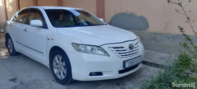Toyota Camry 2007 · 2.4 AT