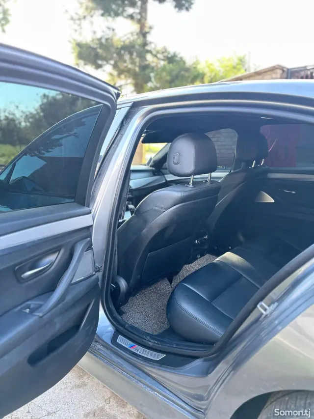 BMW 5 series 2014 · 3.0 AT