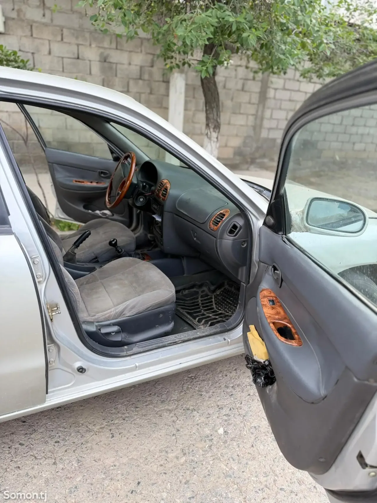 Daewoo Nubira 2000 · MT
