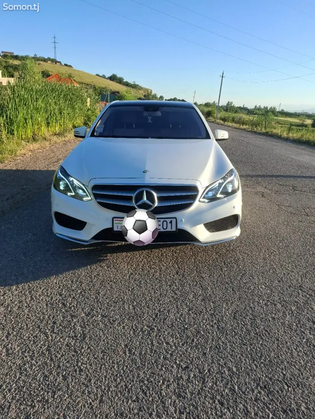Mercedes-Benz E class 2014 · 3.5 AT