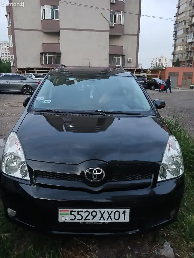 Toyota Corolla Verso 2006 · 1.8 MT