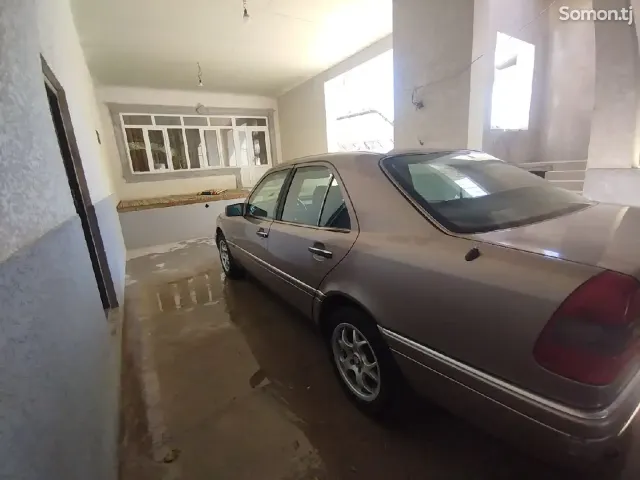 Mercedes-Benz C class 1994 · 1.8 AT