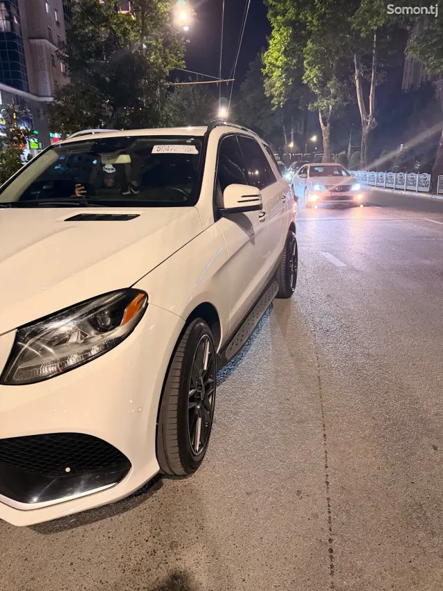 Mercedes-Benz GLE class 2017 · 3.5 AT