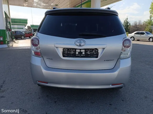 Toyota Corolla Verso 2009 · 1.9 MT
