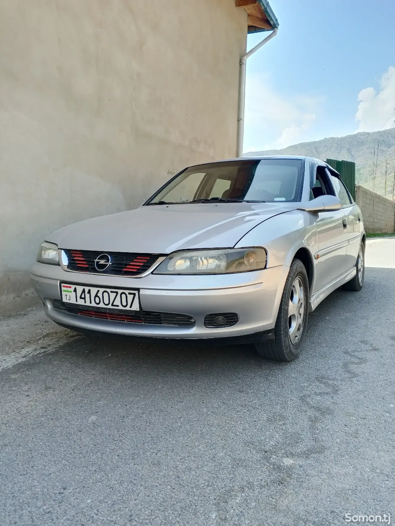Opel Vectra B 2000 · 1.6 MT