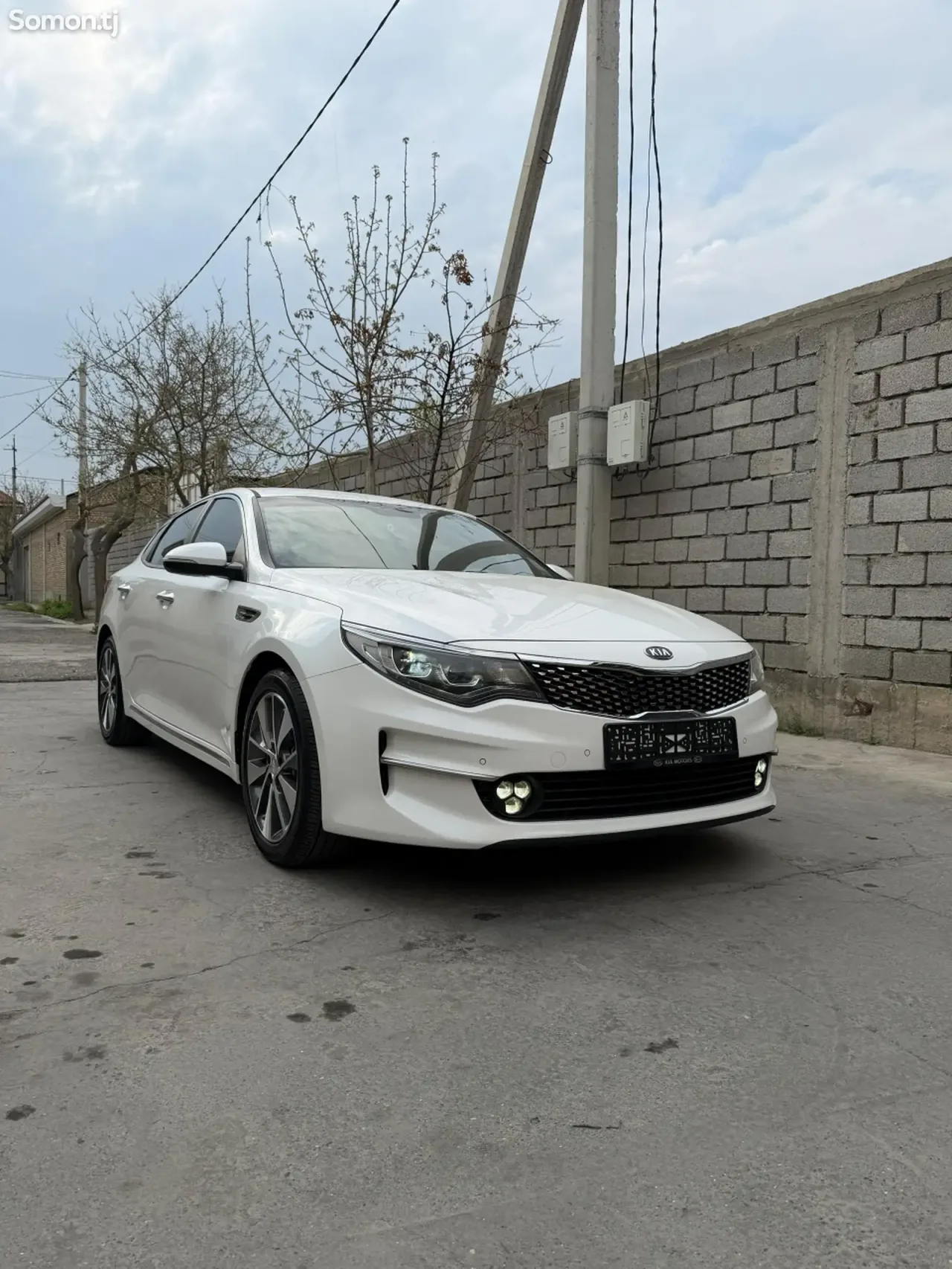 Kia K5 2016 · 2.0 AT
