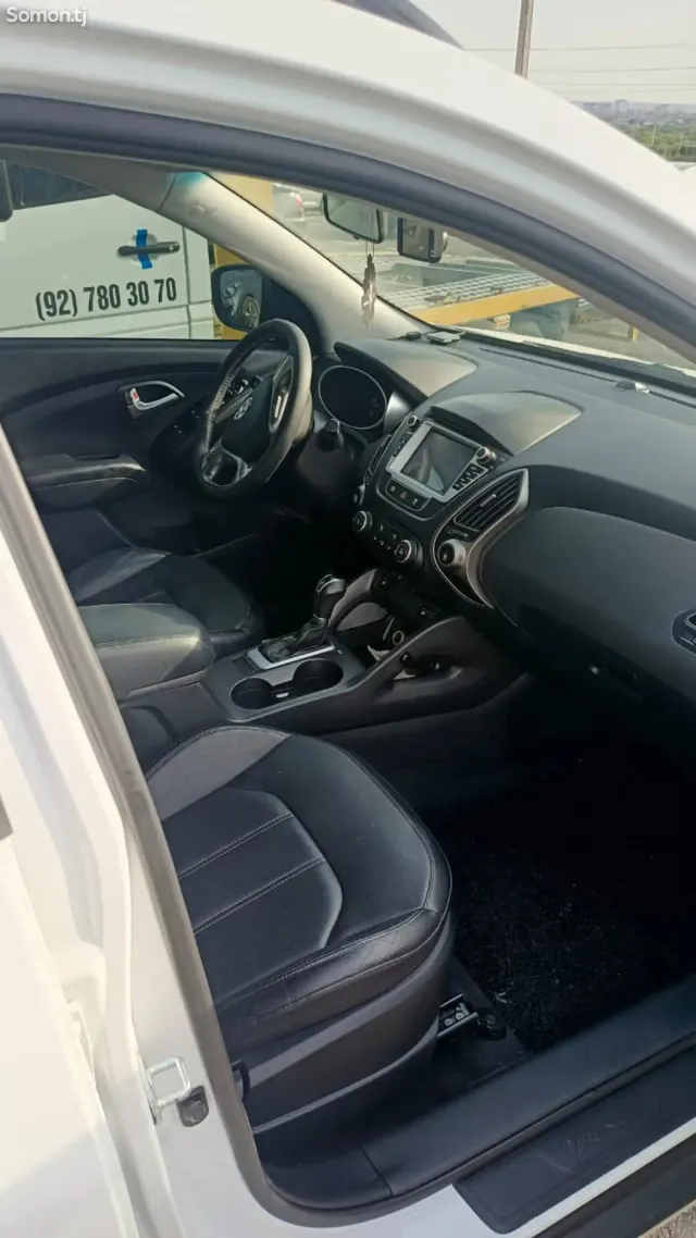Hyundai Tucson 2014 · 2.0 AT